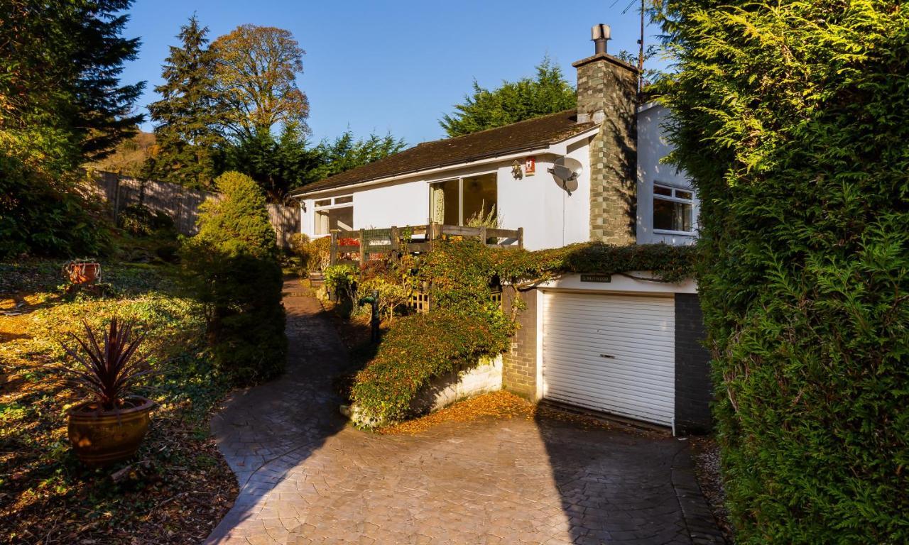 Nutwood Vila Lakeside Exterior foto